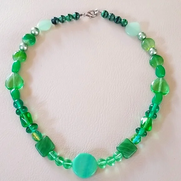 Vintage Glass Bead and Faux Pearl Beaded Necklace - Picture 7 of 16